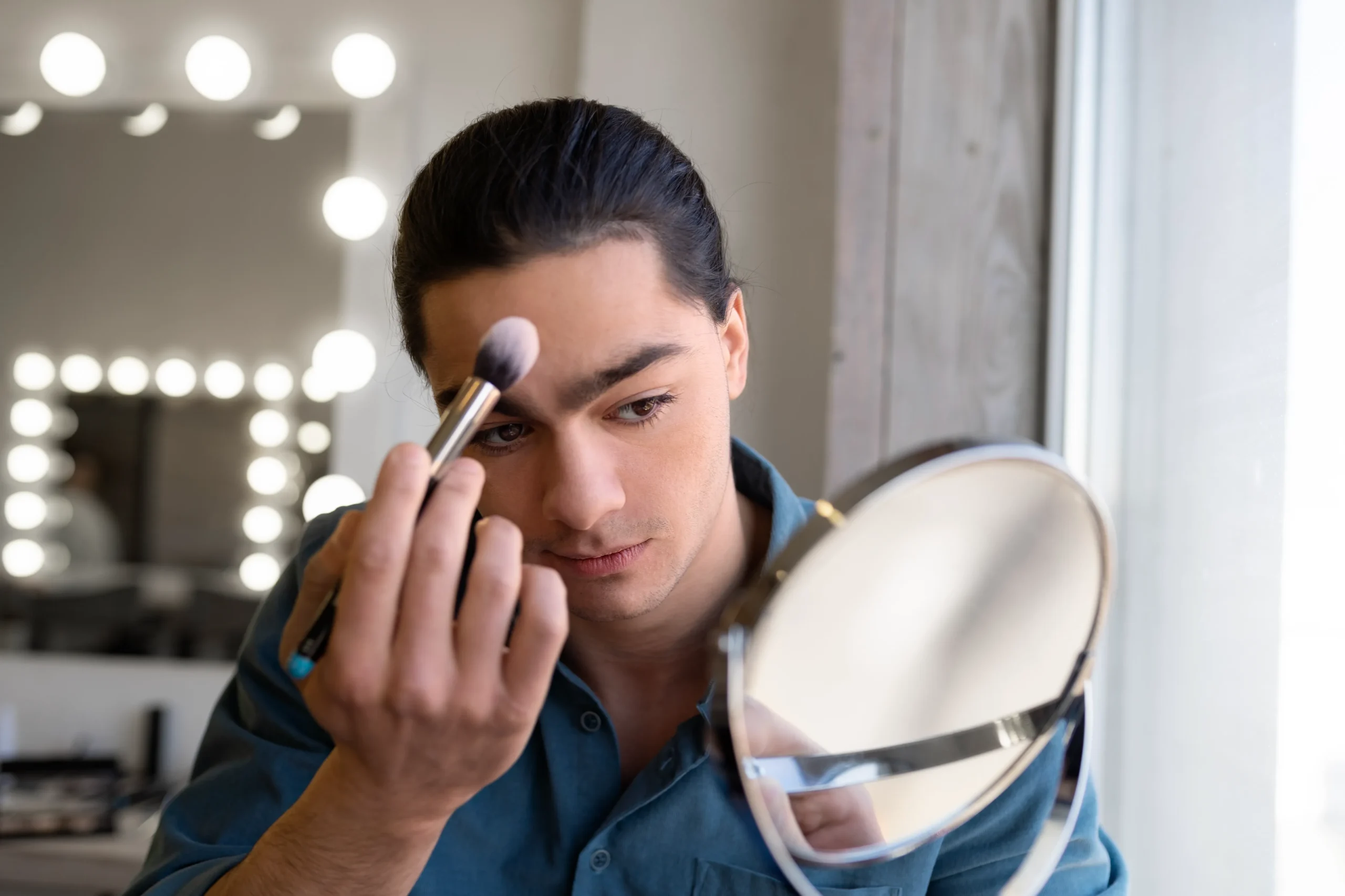 ファッション業界が発信する性別の枠を超えた新しいスタンダード