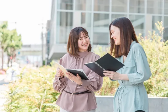 直接応募が向いている人とエージェントを使うべき人の違い