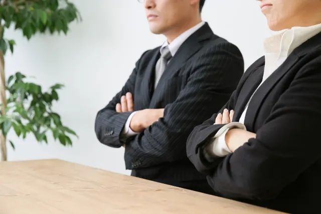 転職回数が多い人が面接官に抱かれやすい3つの懸念