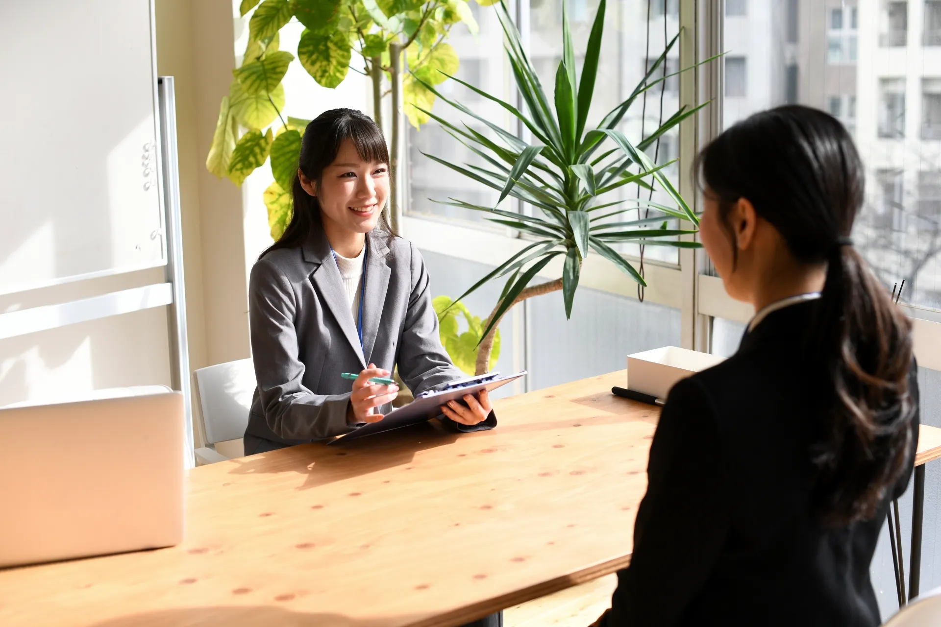 アパレル転職エージェント活用の流れとは?